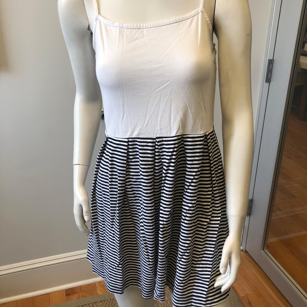 GAP Navy White Striped Sundress Size S Nautical Coastal Fit Flare Summer Dress